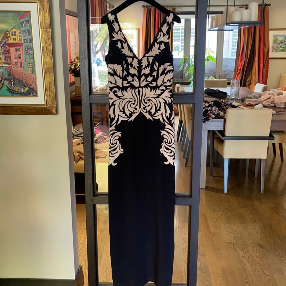 Nicole Miller black column embroidered gown with back slit - Picture 1 of 5
